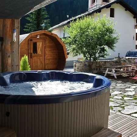 Chalet Eterlou 招待所 *