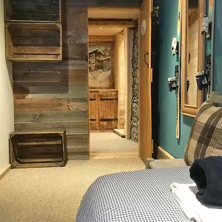 Chalet Eterlou 蒂涅