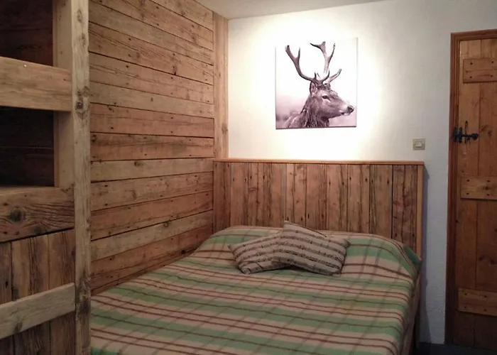 Gasthof Chalet Eterlou *